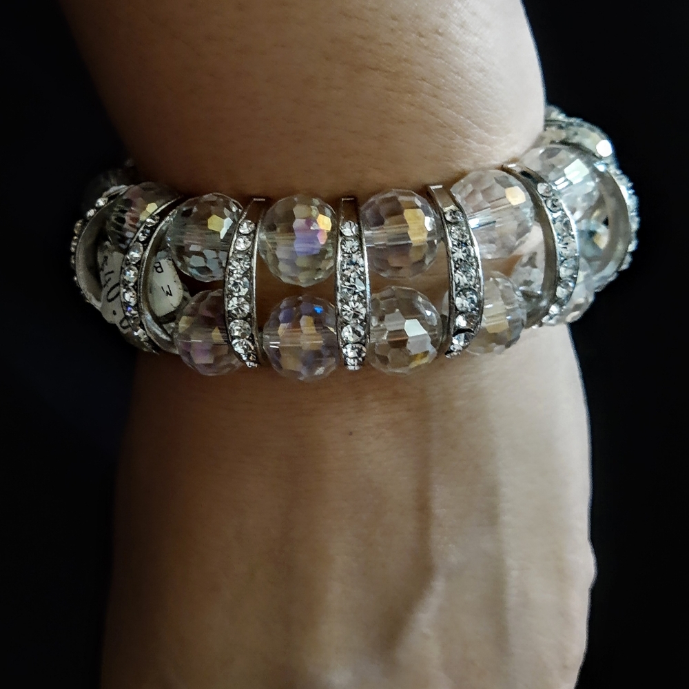 TWO ELASTIC  BRACELETS MADE WITH CRYSTAL BEADS.